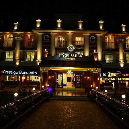 פאנבל Hotel Saheb מראה חיצוני תמונה